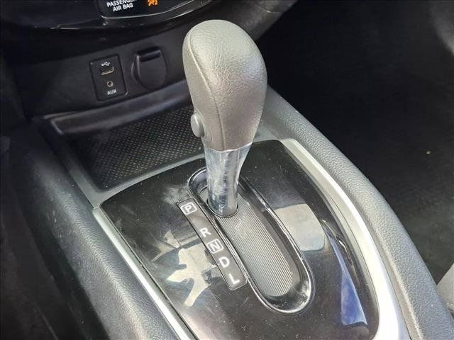 Used 2016 Nissan Rogue S FWD image 18