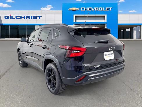 New 2026 Chevrolet Trax LT w/ Midnight Edition FWD image 5