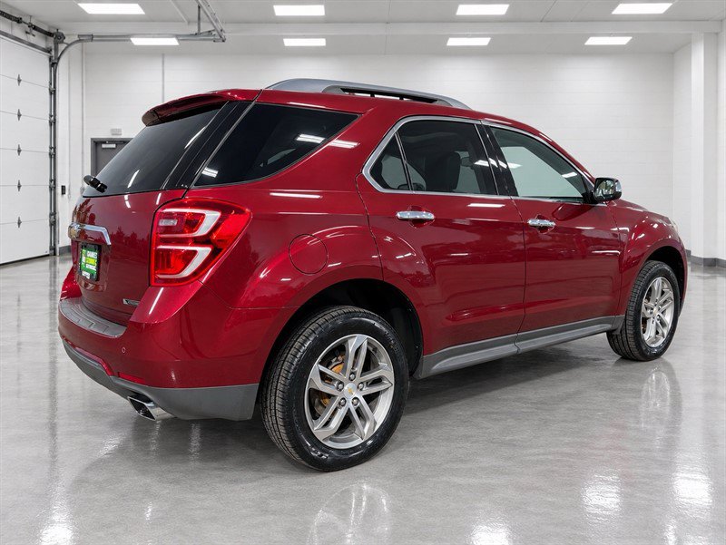 Used 2017 Chevrolet Equinox Premier w/ Enhanced Convenience Package AWD/4WD image 7