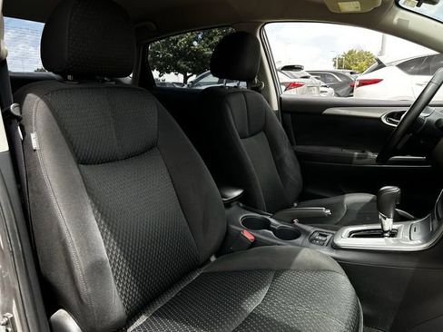 Used 2015 Nissan Sentra SR FWD image 29