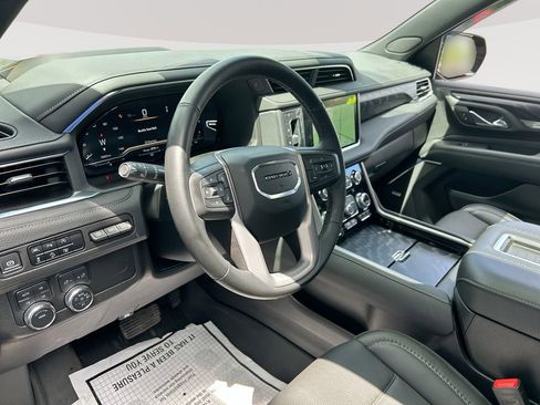 Used 2024 GMC Yukon Denali AWD/4WD image 14