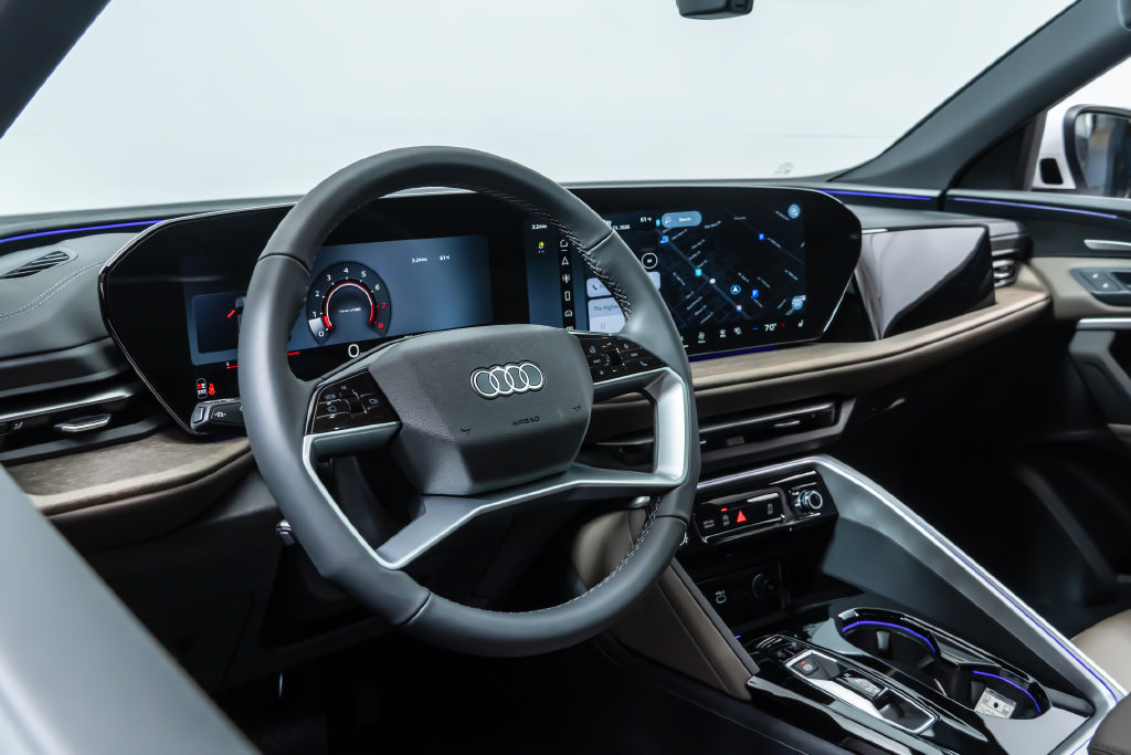 New 2026 Audi Q5 Premium Plus AWD/4WD image 4