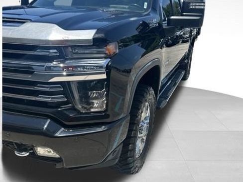 Used 2021 Chevrolet Silverado 2500 High Country AWD/4WD image 3
