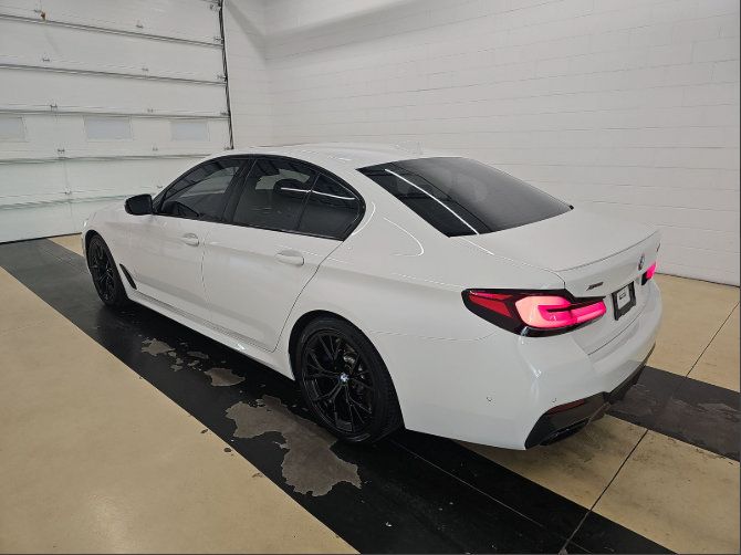 Used 2022 BMW M550i xDrive w/ Shadowloine Package AWD/4WD image 4