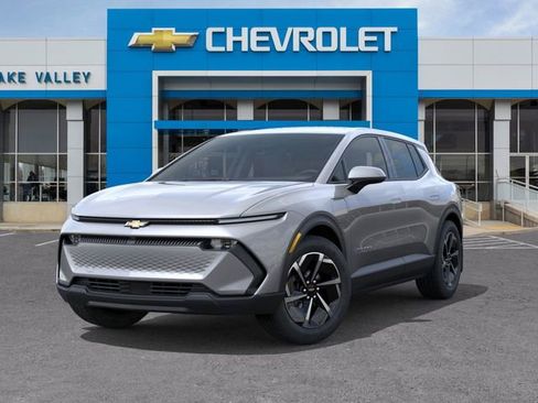 New 2026 Chevrolet Equinox EV LT image 7