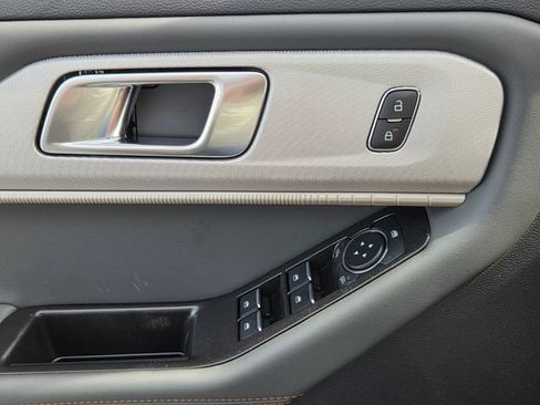 New 2026 Ford Explorer Active w/ Active Comfort Package image 61