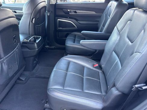 Used 2022 Kia Telluride EX w/ EX Premium Package FWD image 14