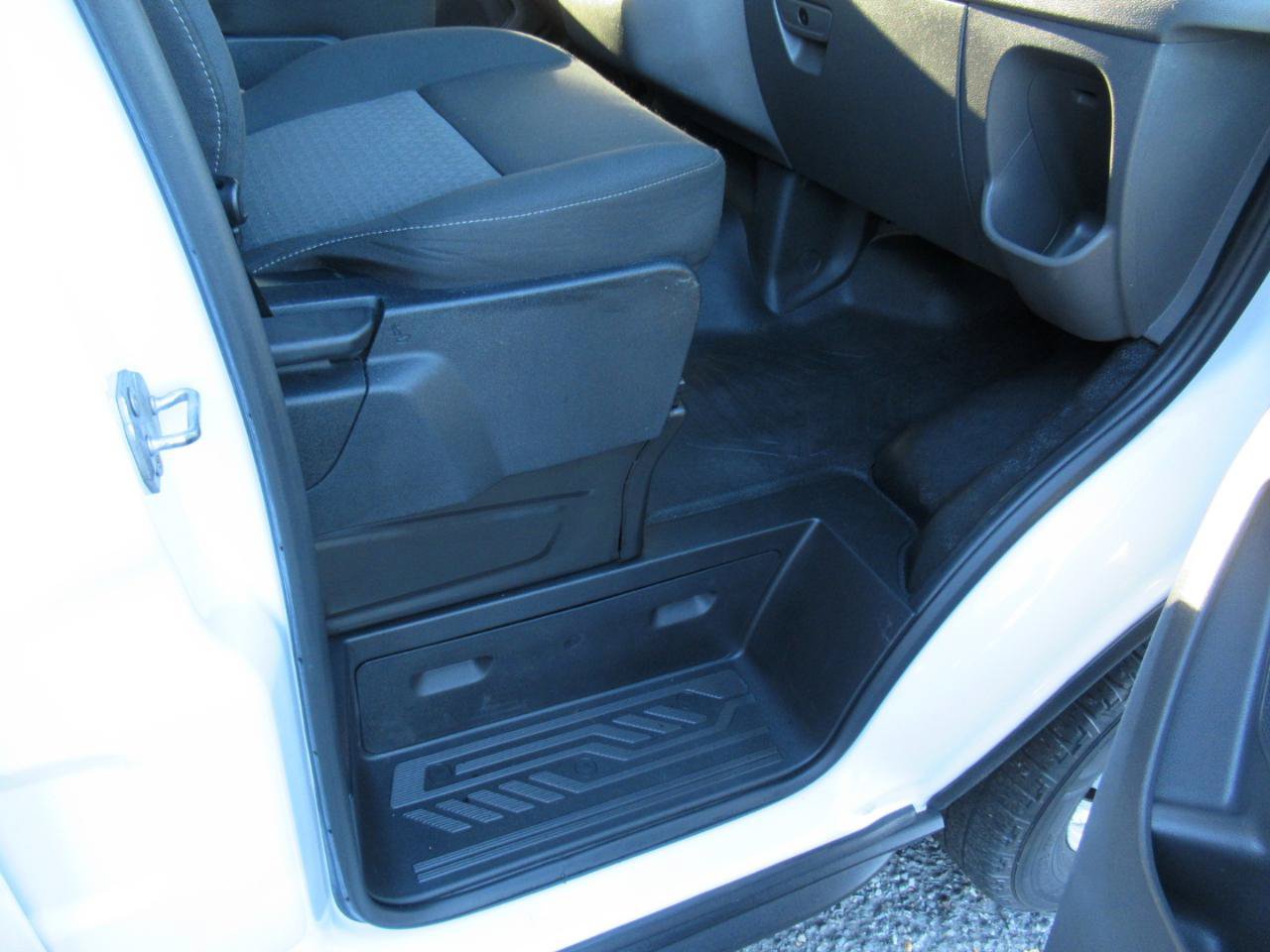 Used 2020 Ford Transit 150 Low Roof RWD image 21