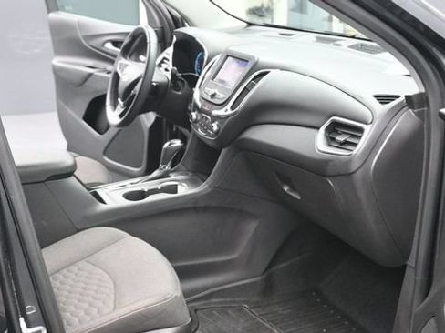 Used 2021 Chevrolet Equinox LT AWD/4WD image 17