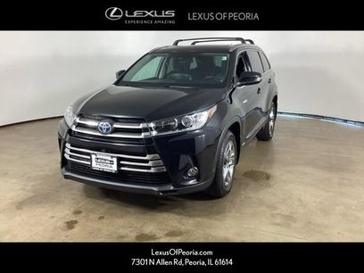 Used 2017 Toyota Highlander Limited Platinum