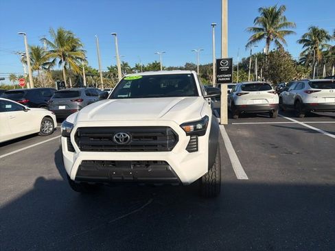 Used 2024 Toyota Tacoma SR image 23