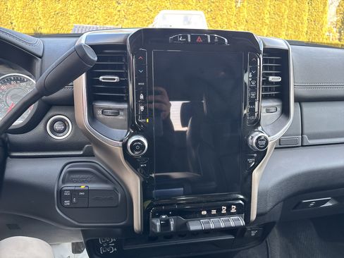 Used 2024 RAM 2500 Laramie w/ Safety Group image 23
