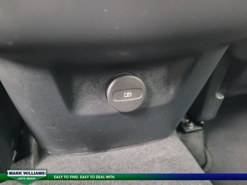 Used 2022 Volvo XC60 B5 Inscription w/ Advanced Package image 15