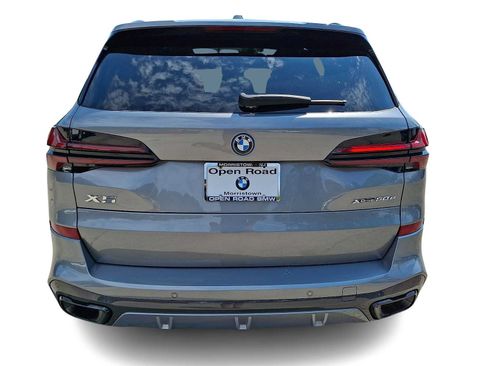 Used 2024 BMW X5 xDrive50e w/ M Sport Package AWD/4WD image 5