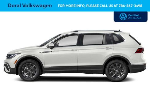Used 2022 Volkswagen Tiguan SE FWD image 3