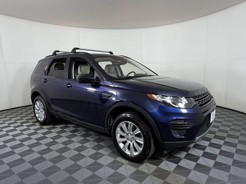 Used 2017 Land Rover Discovery Sport SE AWD/4WD image 1