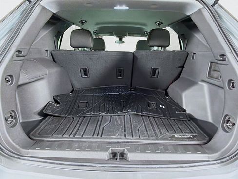 Used 2023 Chevrolet Equinox LT w/ LPO, Floor Liner Package AWD/4WD image 26
