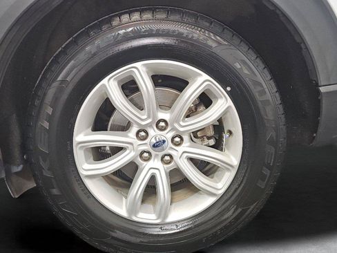 Used 2021 Ford Explorer 2WD image 25
