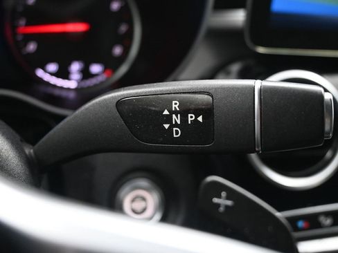 Used 2020 Mercedes-Benz C 300 4MATIC Sedan image 21