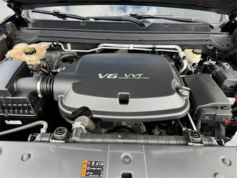 Used 2018 GMC Canyon SLE w/ SLE Convenience Package image 15