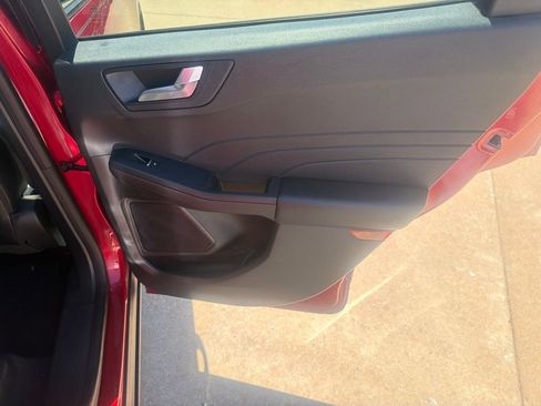 Used 2022 Ford Escape SEL FWD image 25