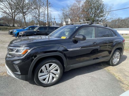 Used 2023 Volkswagen Atlas Cross Sport SE image 4