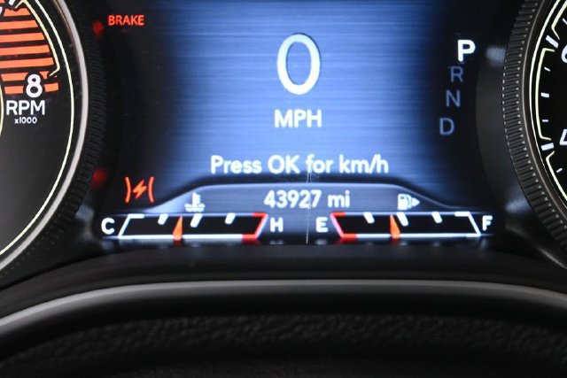 Used 2021 Jeep Cherokee Trailhawk w/ Trailer Tow Group AWD/4WD image 31