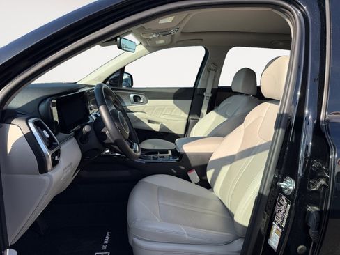 Used 2023 Kia Sorento SX FWD image 10