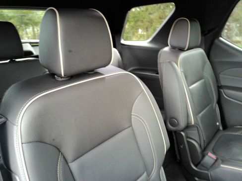 Certified 2023 Chevrolet Traverse Premier w/ Redline Edition AWD/4WD image 20