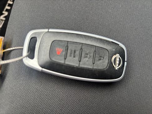 Used 2025 Nissan Sentra SV image 22