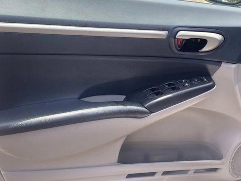 Used 2010 Honda Civic Hybrid Sedan image 14