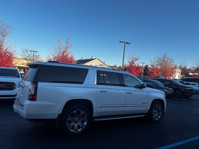 Used 2016 GMC Yukon XL Denali w/ Open Road Package AWD/4WD image 5