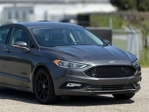Used 2017 Ford Fusion Titanium FWD image 15