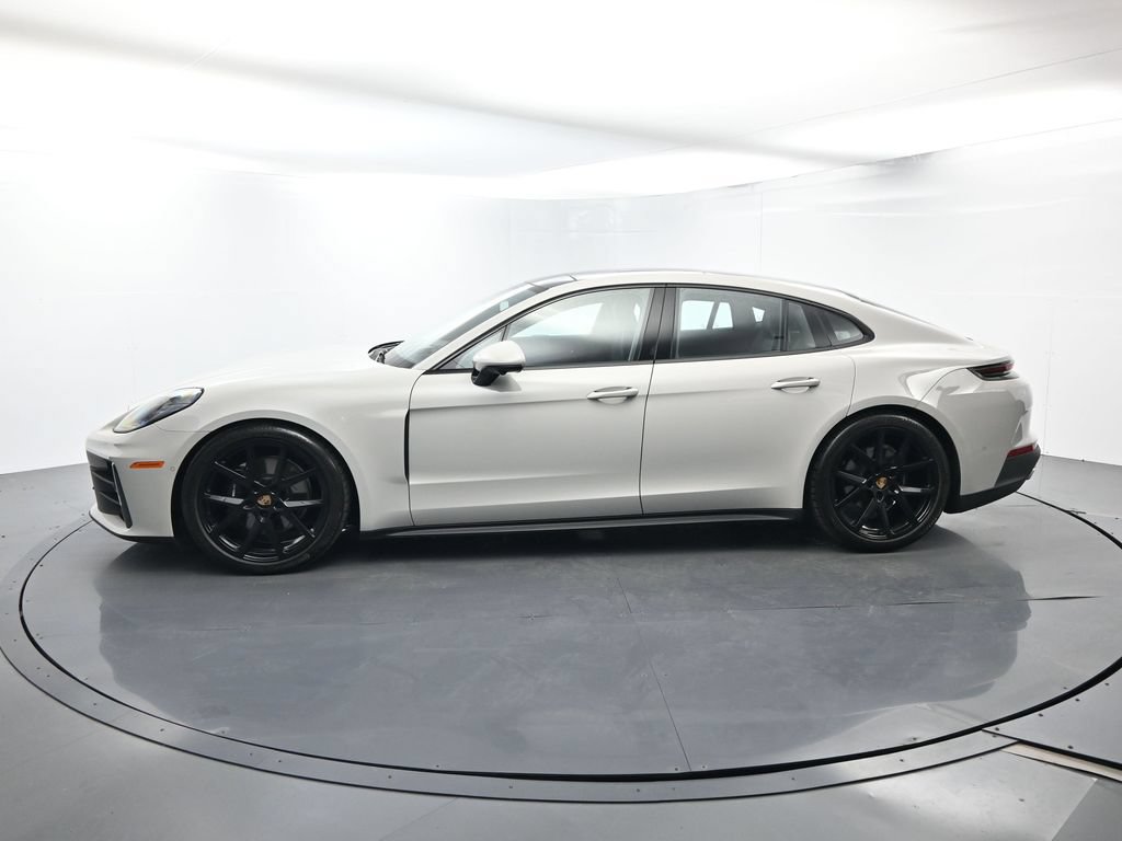 Certified 2025 Porsche Panamera RWD image 2