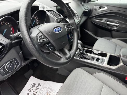 Used 2019 Ford Escape SE FWD image 42