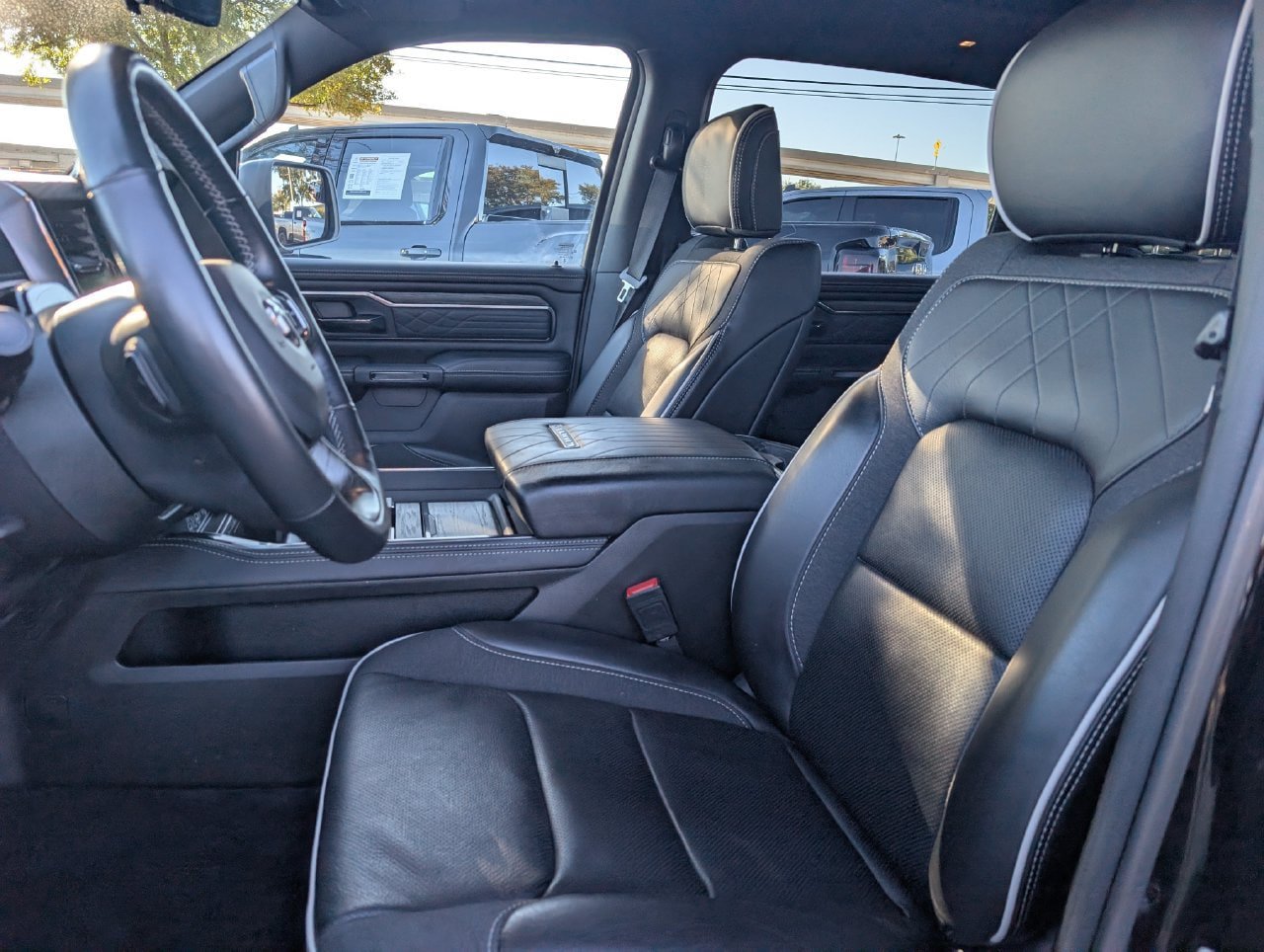 Used 2025 RAM 1500 Limited AWD/4WD image 24