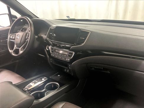 Used 2024 Honda Ridgeline Black Edition image 14