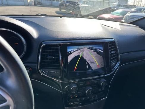 Used 2019 Jeep Grand Cherokee Limited image 9