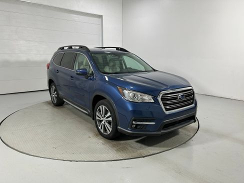 Used 2020 Subaru Ascent Limited w/ Popular Package #2A AWD/4WD image 3