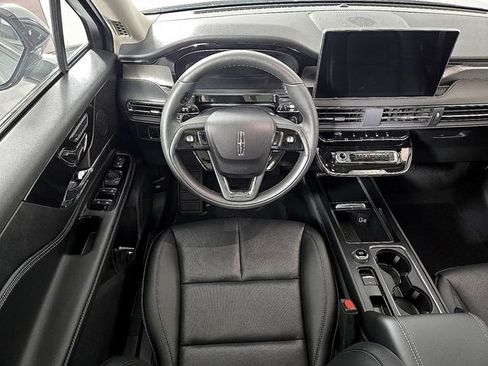 Used 2026 Lincoln Corsair Reserve FWD image 10