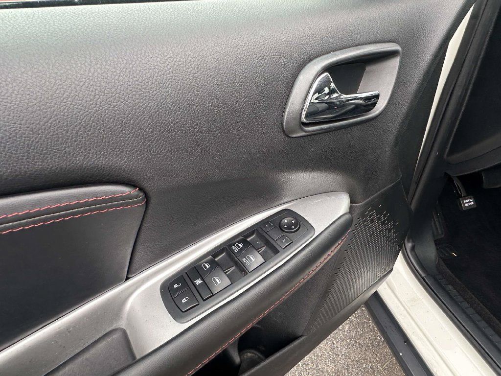 Used 2018 Dodge Journey GT w/ Driver Convenience Group AWD/4WD image 18