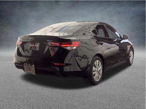 Used 2024 Nissan Sentra S FWD image 5