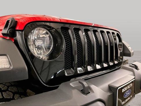 Used 2022 Jeep Wrangler Sport AWD/4WD image 29