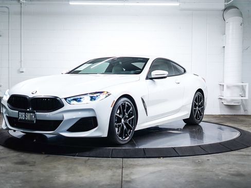 Used 2025 BMW 840i 840i w/ M Sport Professional Package image 3