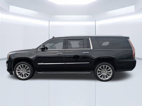 Used 2019 Cadillac Escalade ESV Luxury image 6