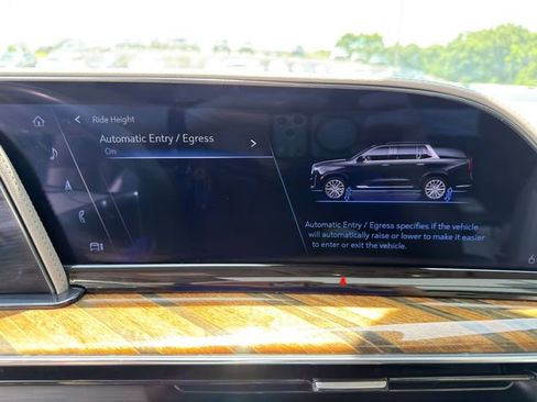 Used 2023 Cadillac Escalade Premium Luxury Platinum AWD/4WD image 49