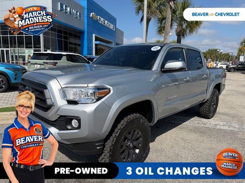 Used 2023 Toyota Tacoma SR5 w/ Technology Package image 1