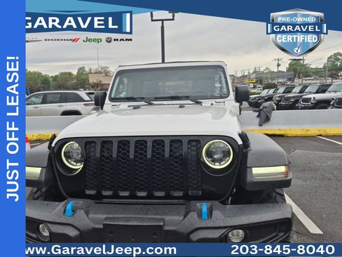 Used 2023 Jeep Wrangler Unlimited w/ Cold Weather Group AWD/4WD image 5