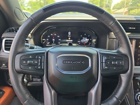 Used 2024 GMC Yukon Denali Ultimate AWD/4WD image 20