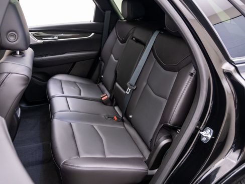 Certified 2026 Cadillac XT5 Sportv w/ LPO, Floor Liner Package AWD/4WD image 15